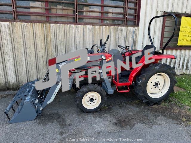 Produits JP FRANCE - YANMAR 21 CV 4 RM + CHARGEUR MULTI NEUF A DECROCHAGE RAPIDE - OFFRES SPÉCIALES DU MOMENT - Tracteurs et Microtracteurs - OCCASIONS - OFFRES SPÉCIALES DU MOMENT