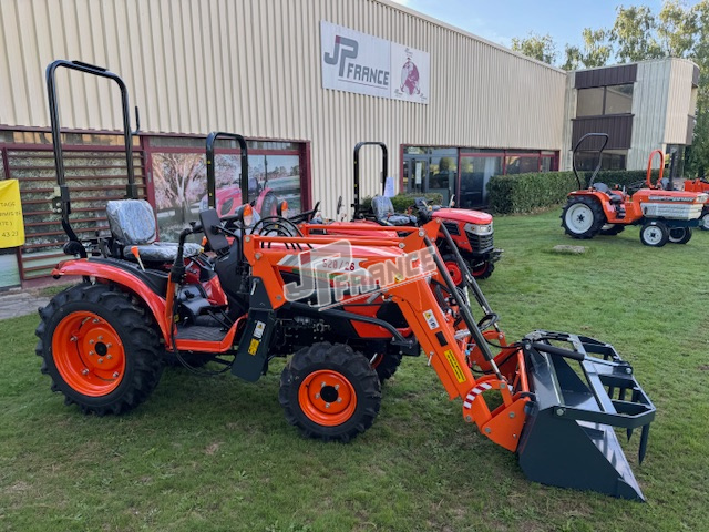 Produits JP FRANCE - HINOMOTO 25 CV BTE MECA 3 CYLINDRES 4RM +CHARGEUR MULTI NEUF - Avec chargeur - Tracteurs et Microtracteurs - NEUFS (tous les tracteurs neufs sont possibles avec carte grise) - Avec chargeur