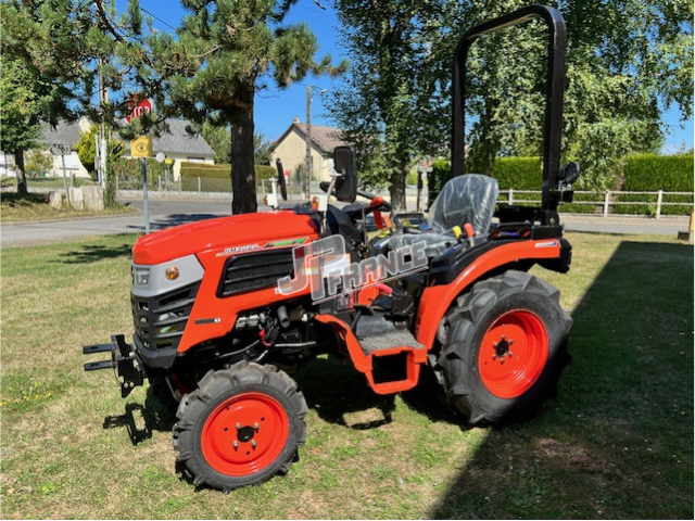Produits JP FRANCE - HINOMOTO 20 CV DIRECTION ASSISTEE, 4RM, 1132cm3, NEUF - NEUFS (tous les tracteurs neufs sont possibles avec carte grise) - Tracteurs et Microtracteurs - NEUFS (tous les tracteurs neufs sont possibles avec carte grise) - 