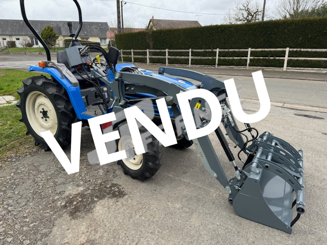 Produits JP FRANCE - ISEKI 23 CV DIRECTION ASSISTEE 4 RM + CHARGEUR MULTI NEUF - OCCASIONS - Tracteurs et Microtracteurs - OCCASIONS - 