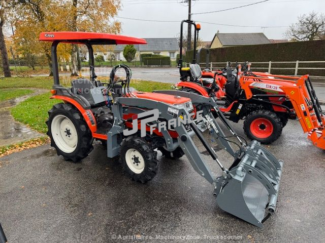 Produits JP FRANCE - KUBOTA 20CV 4 RM CANOPY + CHARGEUR MULTI NEUF A DECROCHAGE RAPIDE - OFFRES SPÉCIALES DU MOMENT - Tracteurs et Microtracteurs - OCCASIONS - OFFRES SPÉCIALES DU MOMENT