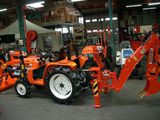 Produits JP FRANCE - KUBOTA 950cm3 (21CV) avec chargeur godet terre + Pelle rétro  RES10 - LOTS PROMOTIONNELS - Tracteurs et Microtracteurs - LOTS PROMOTIONNELS - 