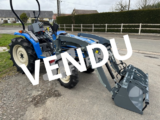 Produits JP FRANCE - ISEKI 23 CV DIRECTION ASSISTEE 4 RM + CHARGEUR MULTI NEUF - OCCASIONS - Tracteurs et Microtracteurs - OCCASIONS - 
