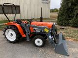 Produits JP FRANCE - TRACTEUR KUBOTA B1600 / B1702  (21CV) CHARGEUR GODET TERRE - Avec chargeur - Tracteurs et Microtracteurs - OCCASIONS - Avec chargeur